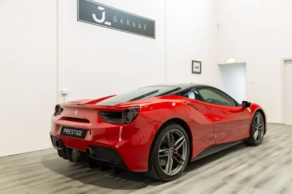 ferrari hire auckland - Can foreigners rent cars in New Zealand