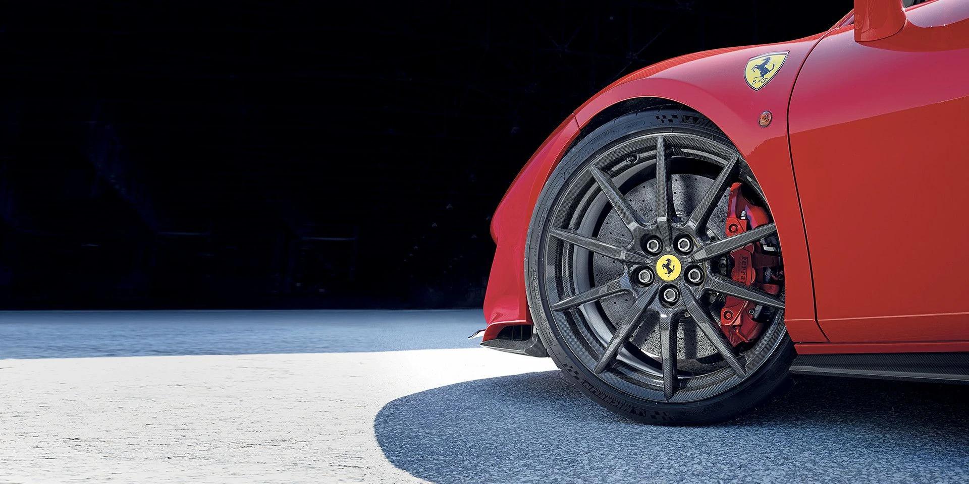 Colocando ruedas a un Ferrari: Un procedimiento paso a paso - Cómo se aflojan las tuercas de una llanta colocando ruedas a ferrari - Cómo se aflojan las tuercas de una llanta