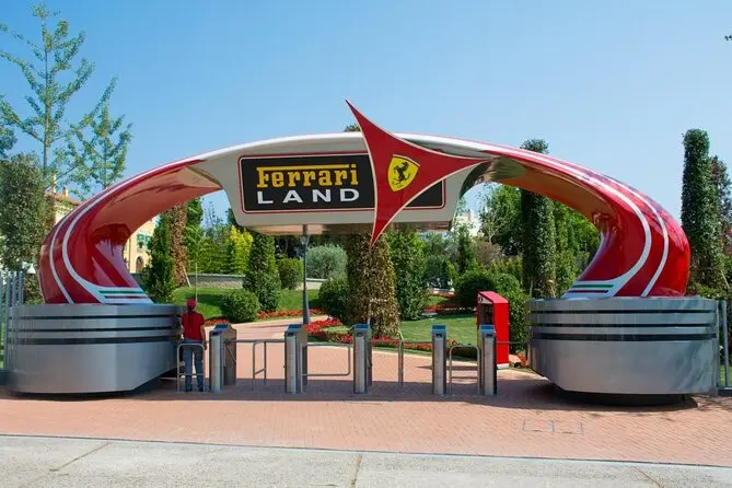 entrada combinada portaventura ferrari land - Cómo se divide Port Aventura