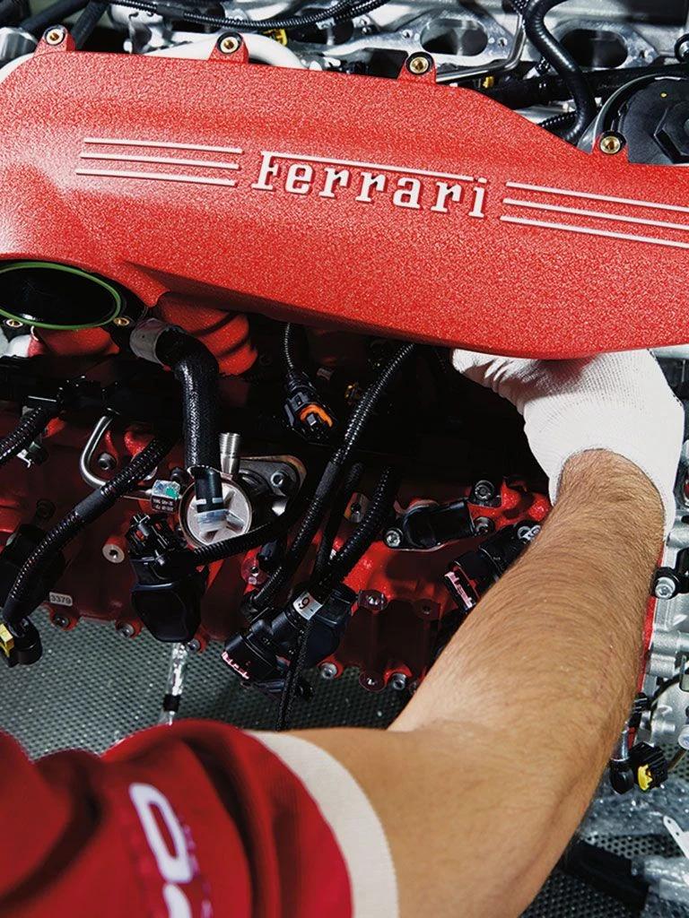 fabrica de ferrari engine lathe - Cómo se hacen las valvulas de un motor