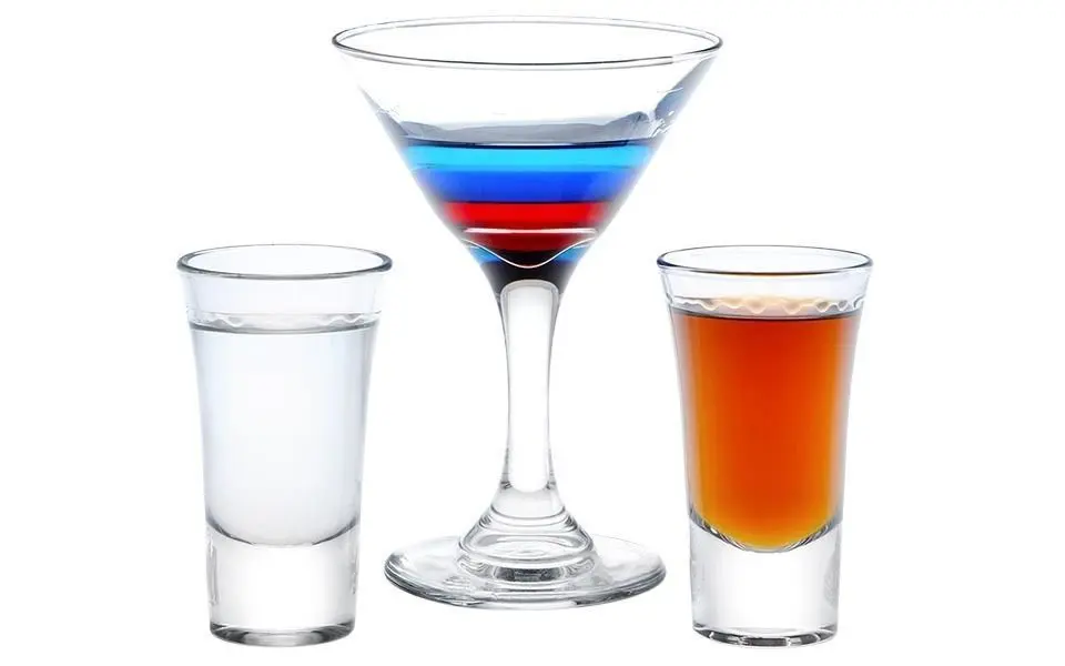 Ferrari en Llamas: Una Receta de Coctel con Fuego - Cómo se llama el alcohol para prender fuego ferrari en llamas coctel receta - Cómo se llama el alcohol para prender fuego