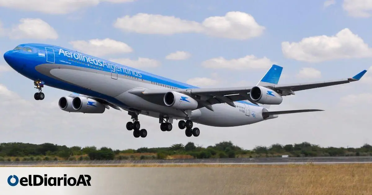 aerolineas argentinas ferrari 300 - Cuál es el avión más grande de Aerolíneas Argentinas