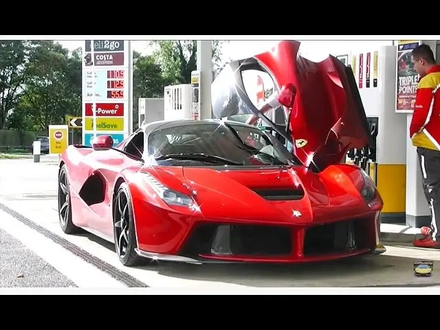 ferrari ozuna - Cuáles son los carros de Anuel AA