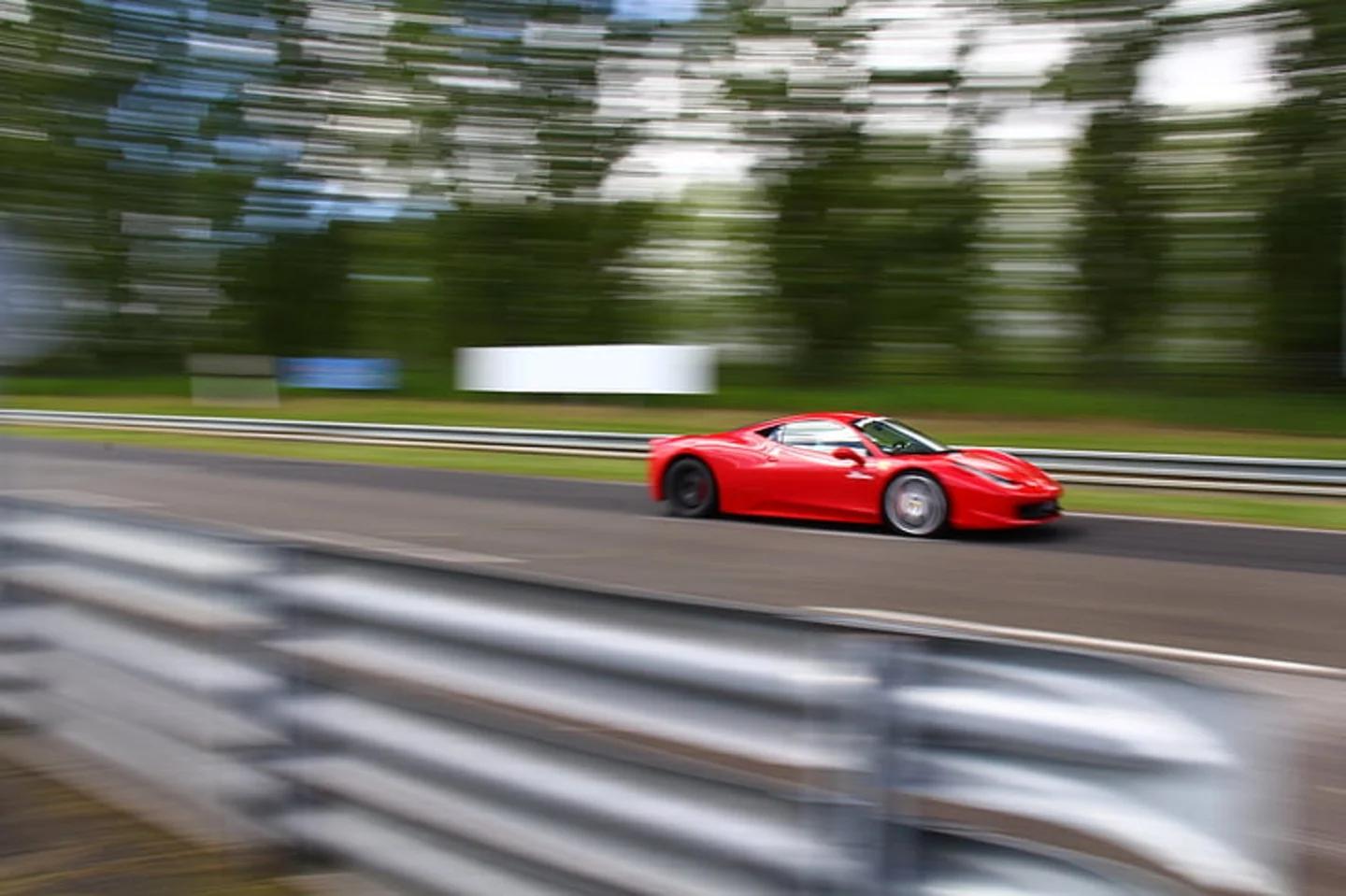 construccion de ferrari tercera ley de newton - Cuándo se patea una pelota acción se siente el efecto reacción a cual ley de Newton se refiere