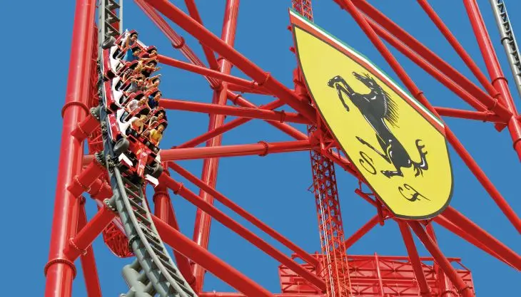 a cuanto va el ferrari land - Cuánto acelera Ferrari Land