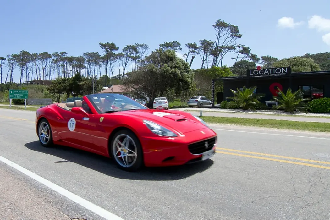 Alquiler de Ferrari en Uruguay: una experiencia única - Cuánto cuesta alquilar un auto por día en Uruguay alquiler de ferrari en uruguay - Cuánto cuesta alquilar un auto por día en Uruguay