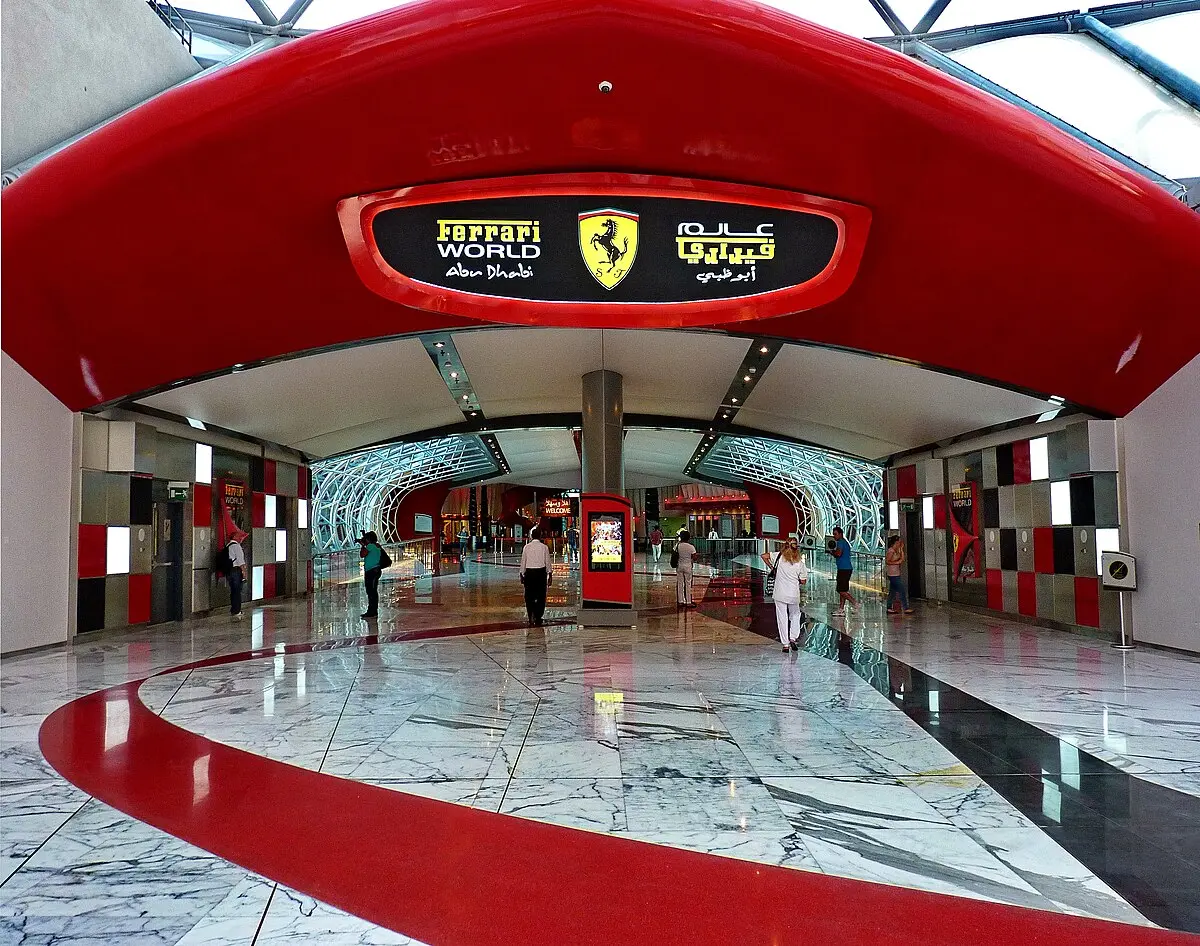 museo de ferrari en abu dhabi - Cuánto cuesta la entrada al Ferrari World