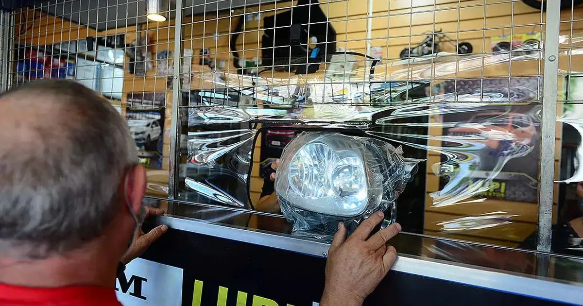 chapista ferrari - Cuánto cuesta pintar el paño de un auto