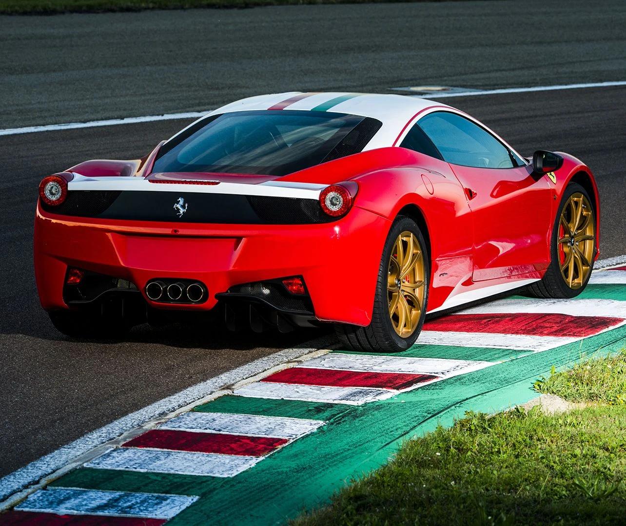 ferrari 4858 italia - Cuánto cuesta un 458 Italia Ferrari