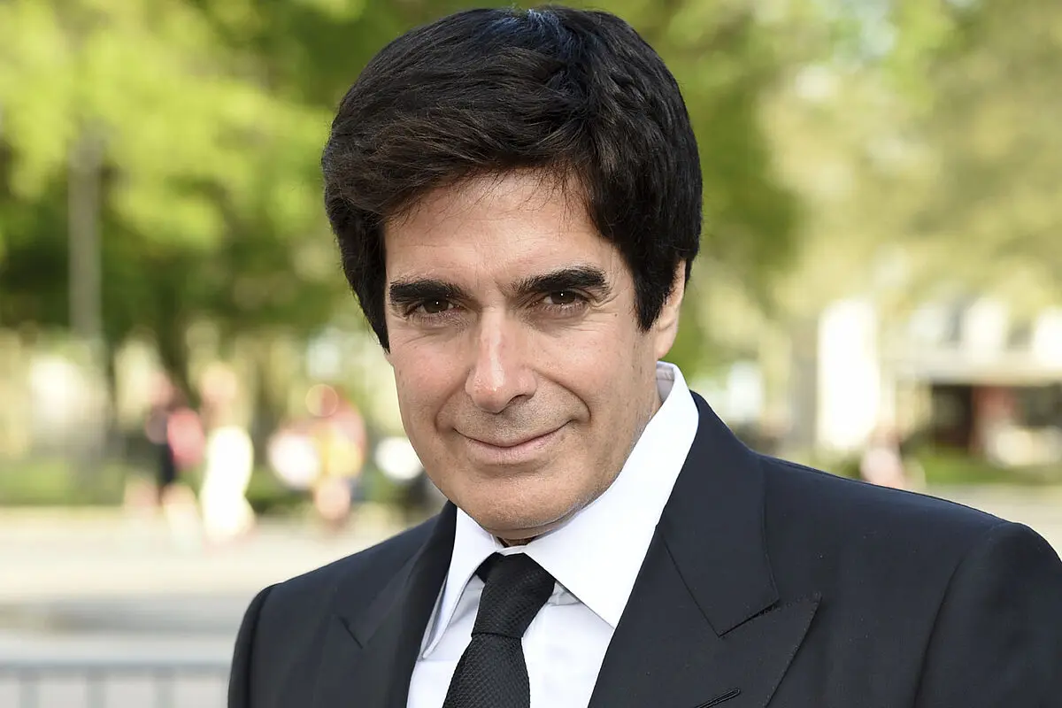 David Copperfield: El ilusionista que lleva su magia a Las Vegas - Cuánto dinero tiene David Copperfield david copperfield ferrari - Cuánto dinero tiene David Copperfield