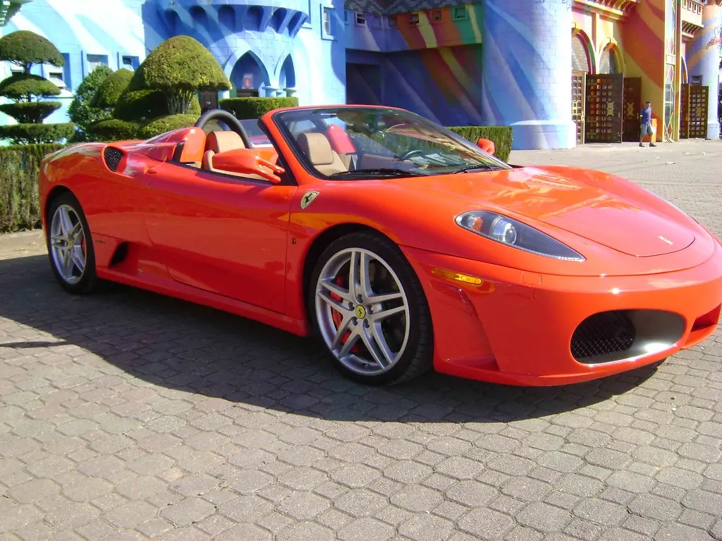 beto carrero precio para la ferrari - Cuánto dura el show de Hot Wheels