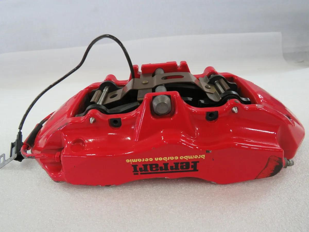 ferrari red calipers - Cuánto dura un caliper