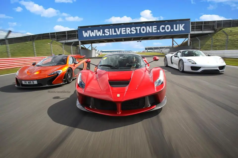 mclaren mp 12 4c la ferrari 918 spyder - Cuántos caballos de fuerza tiene el Porsche 918 Spyder