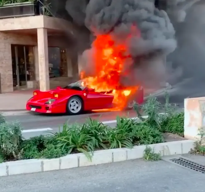 ferrari f40 fire - Cuántos caballos de fuerza tiene un Ferrari F40