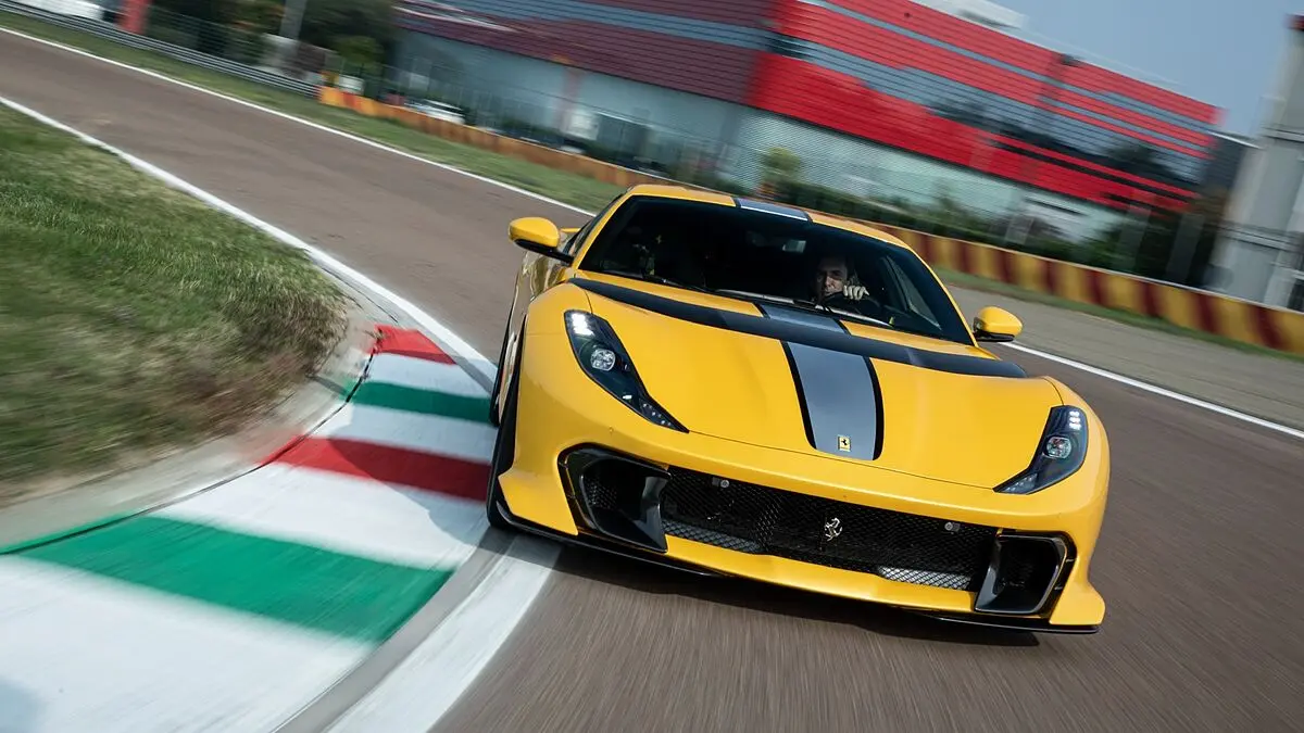 ferrari 812 superfast - Cuántos Ferraris 812 hay en el mundo