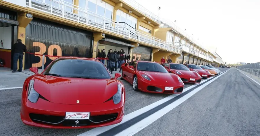 circuito de navarra conducir ferrari - Cuántos kilómetros tiene el circuito de Navarra