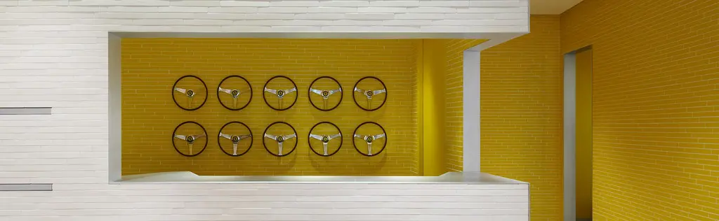Camperas Ferrari en Miami: La combinación perfecta de estilo y rendimiento - Dónde se fabrican los relojes Ferrari Pilota camperas ferrari en miami - Dónde se fabrican los relojes Ferrari Pilota