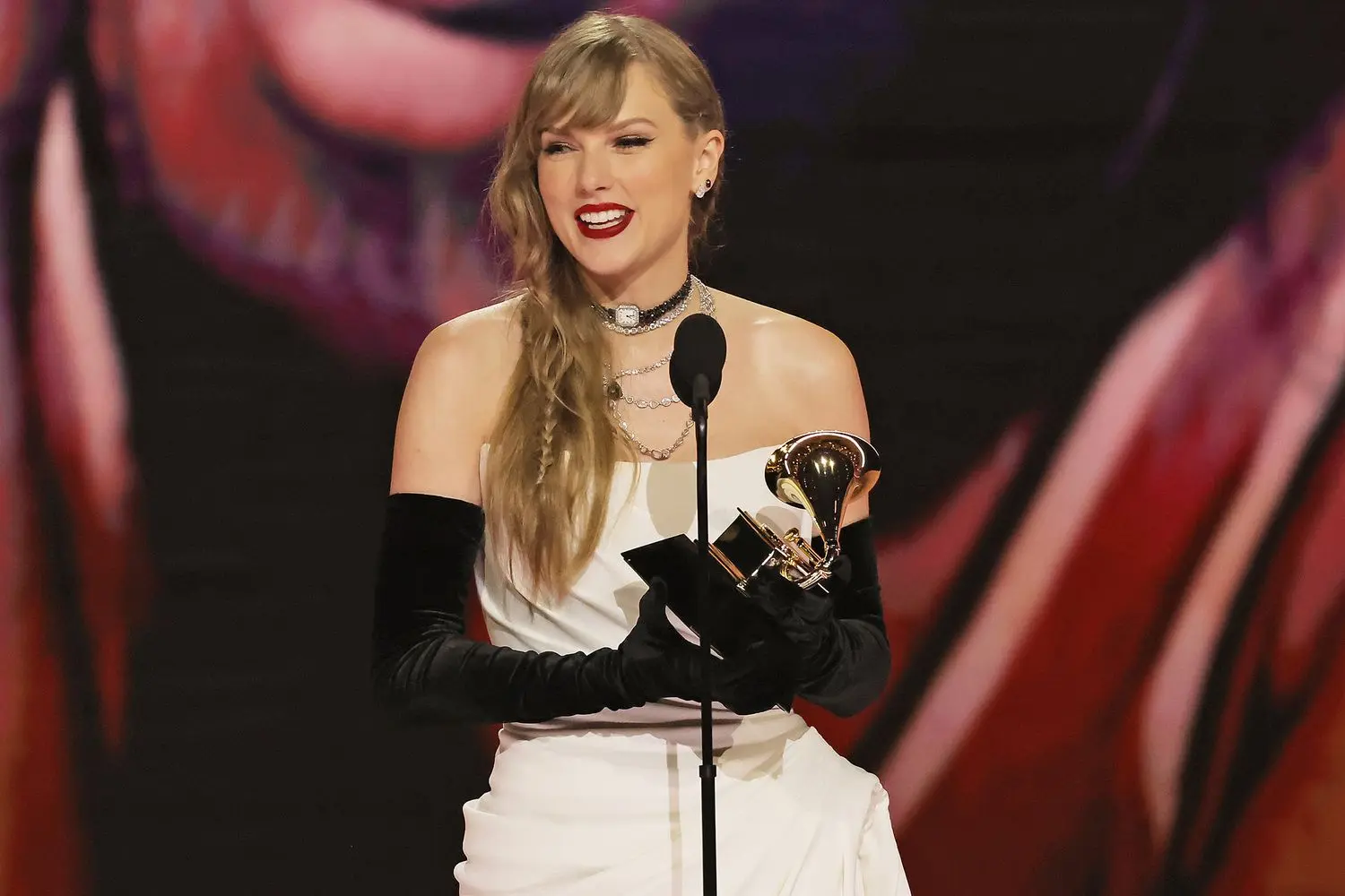famous ferrari taylor swift - How many awards does Taylor Swift have