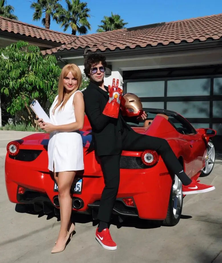 david dobrik ferrari cost - How much does David Dobrik's Ferrari cost