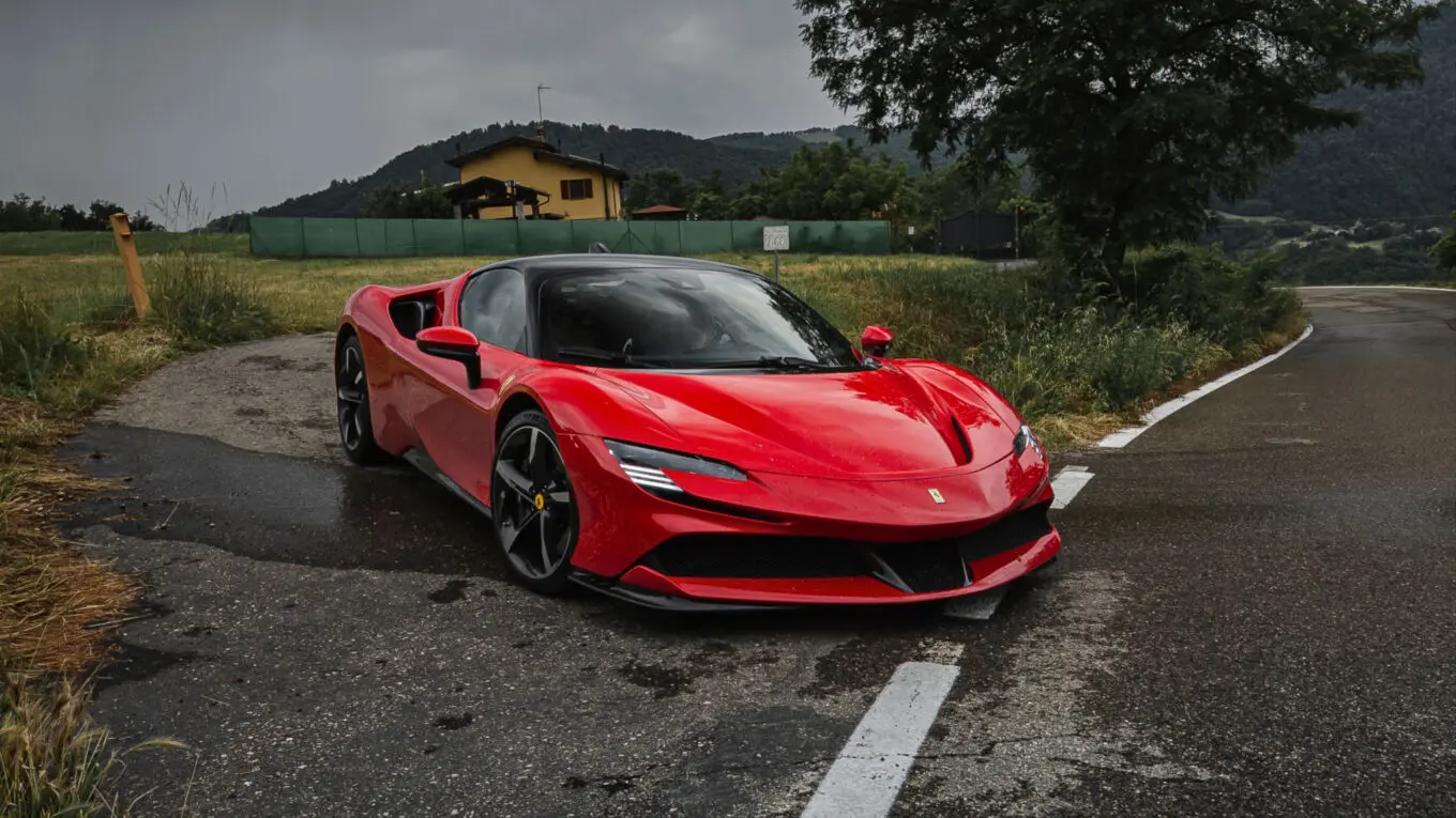 ferrari nuova prezzo - Quanto costa la Ferrari nuova più costosa