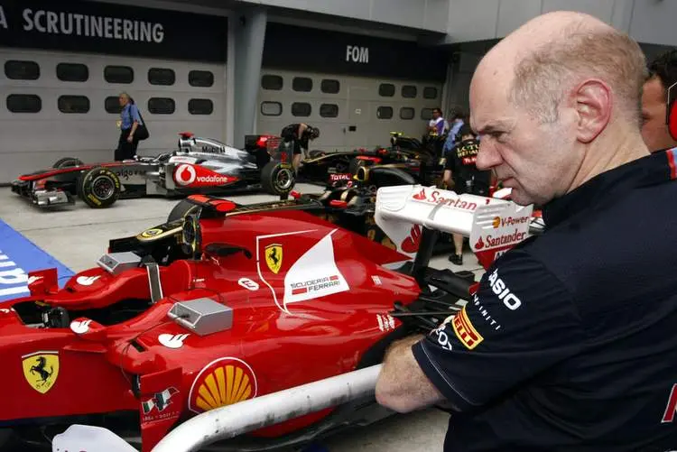 adrian newey ferrari f1 - Qué carrera estudio Adrian Newey