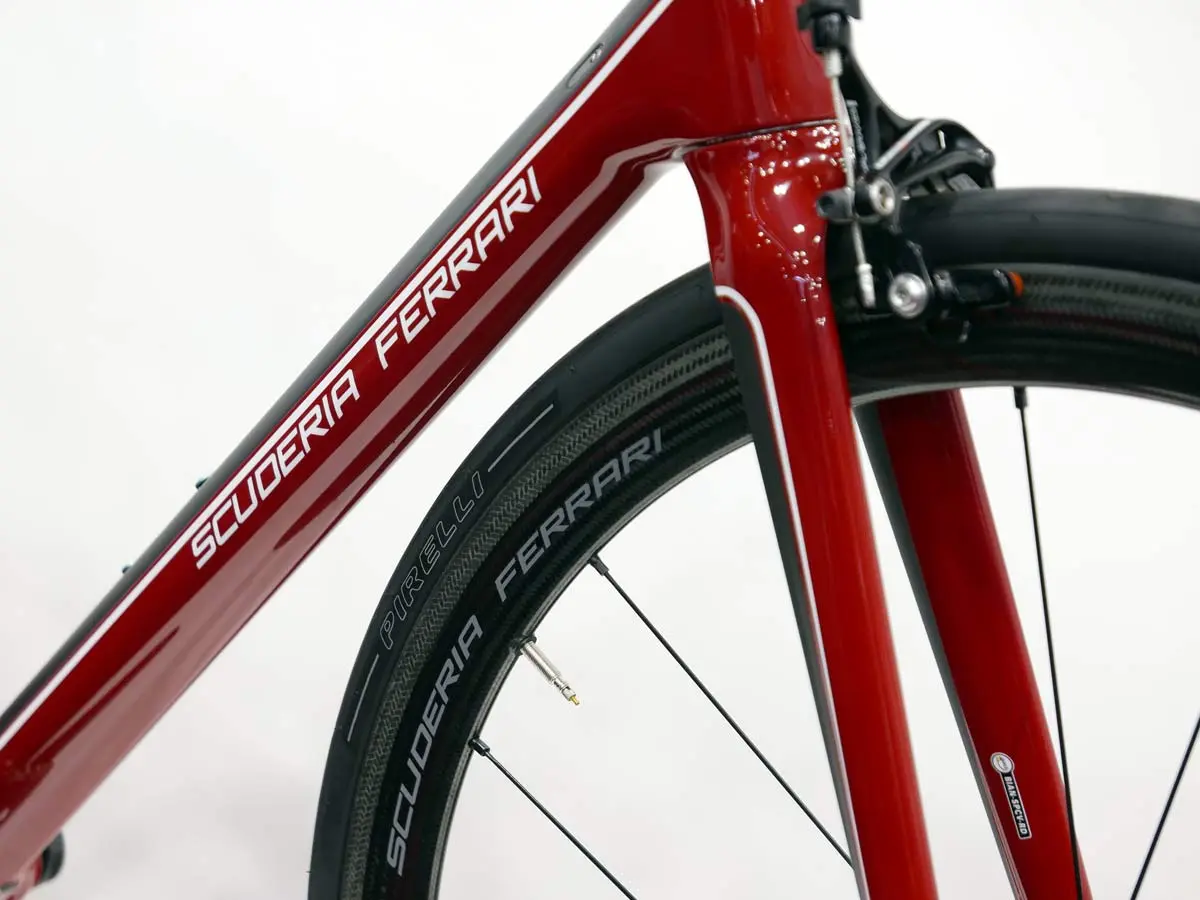 colores de una bici ferrari - Qué color le queda mejor a una bicicleta
