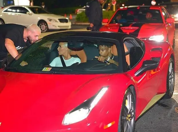 21 savage red ferrari - Qué hizo 21 Savage
