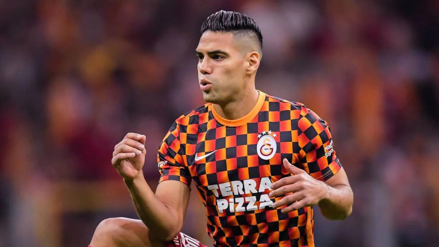 broma ferrari falcao - Qué lesion tuvo Falcao en la rodilla