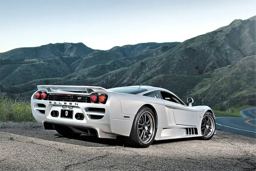 Ferrari Saleen S7: Un superdeportivo americano de alto rendimiento - Qué marca es el Saleen S7 ferrari saleen s7 - Qué marca es el Saleen S7
