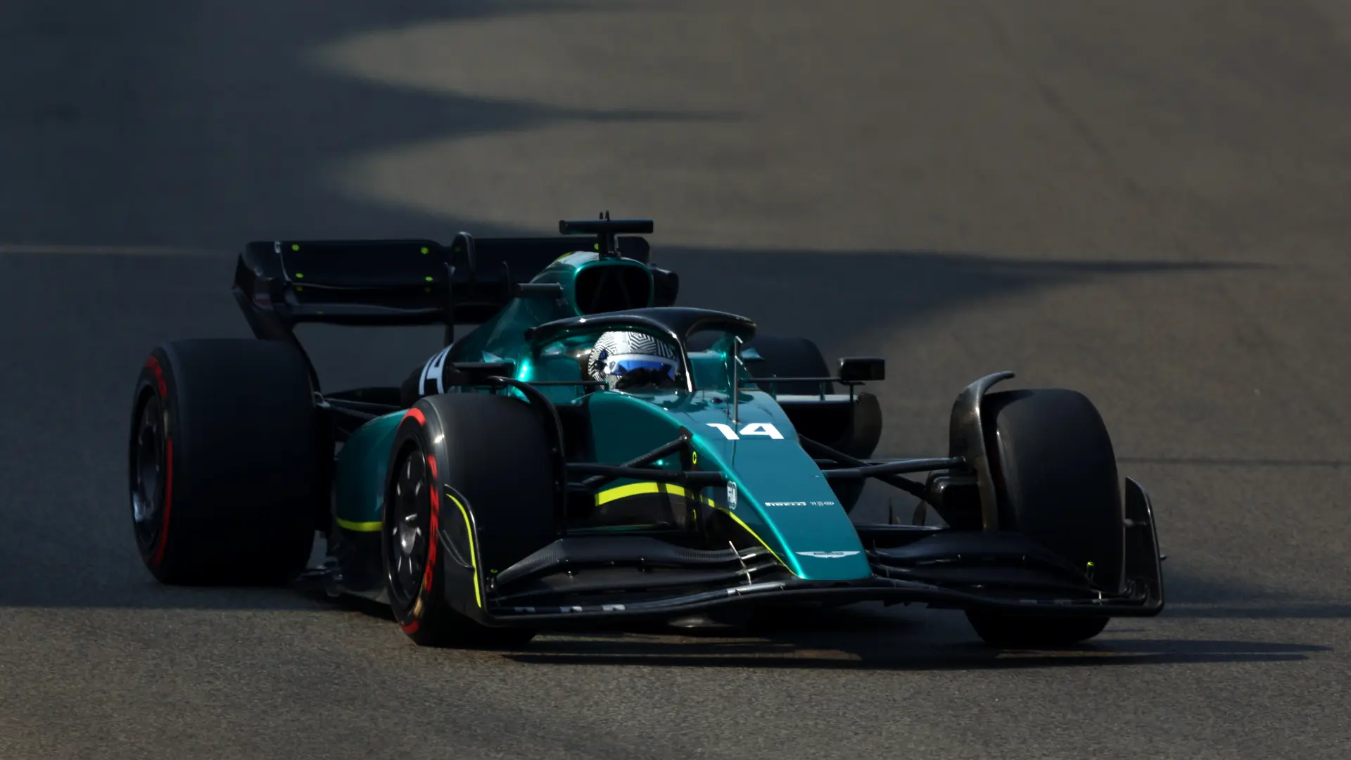 coche fernando alonso ferrari - Qué motor tiene el Aston Martin F1 2023