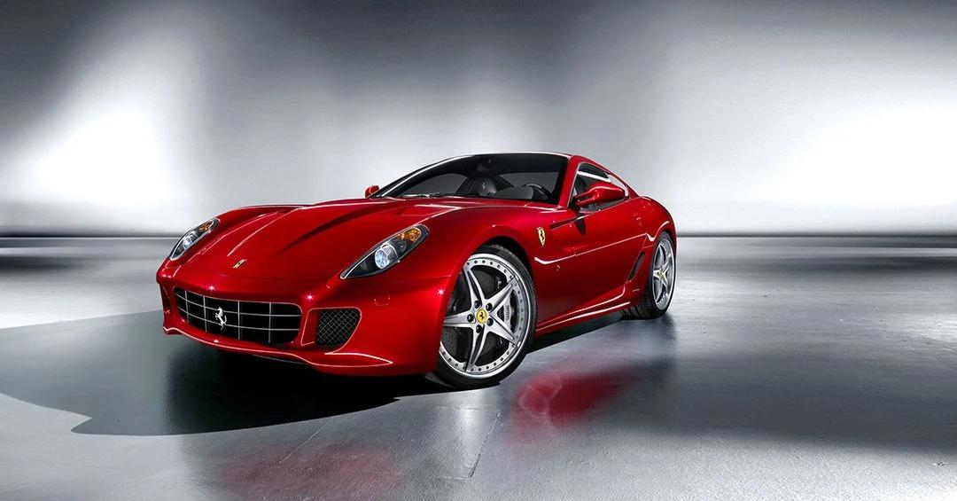 ferrari 599 - Qué motor tiene el Ferrari 599