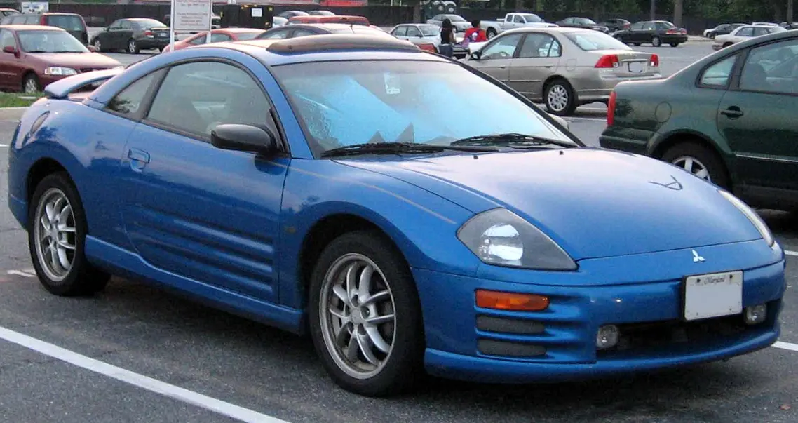 mitsubishi eclipse vs ferrari - Qué motor tiene el Mitsubishi Eclipse