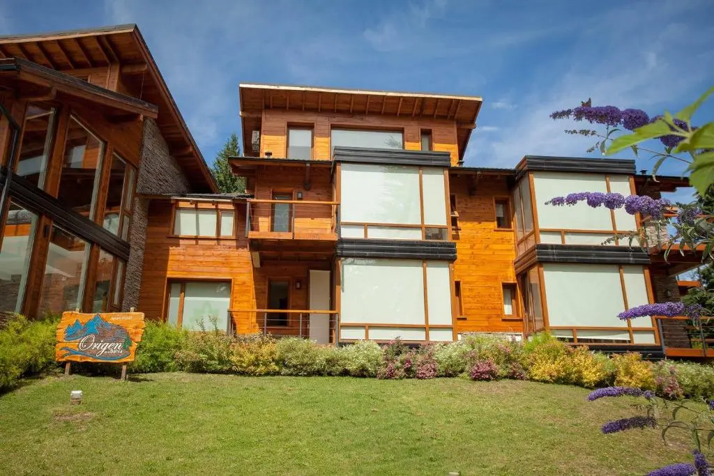 Balcón de la Bahía Villa La Angostura Ferrari: Disfruta de una experiencia única - Que no te podés perder de Villa la Angostura balcon de la bahia villa la angostura ferrari - Que no te podés perder de Villa la Angostura