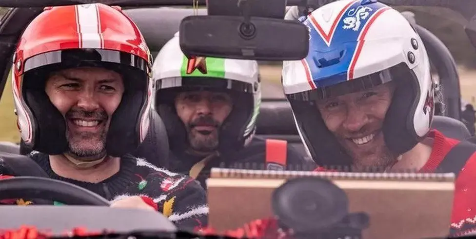 Ferrari dañado en Top Gear sufre daños en el motor - Qué pasó con Top Gear BBC ferrari dañado en top gear se daña motor - Qué pasó con Top Gear BBC