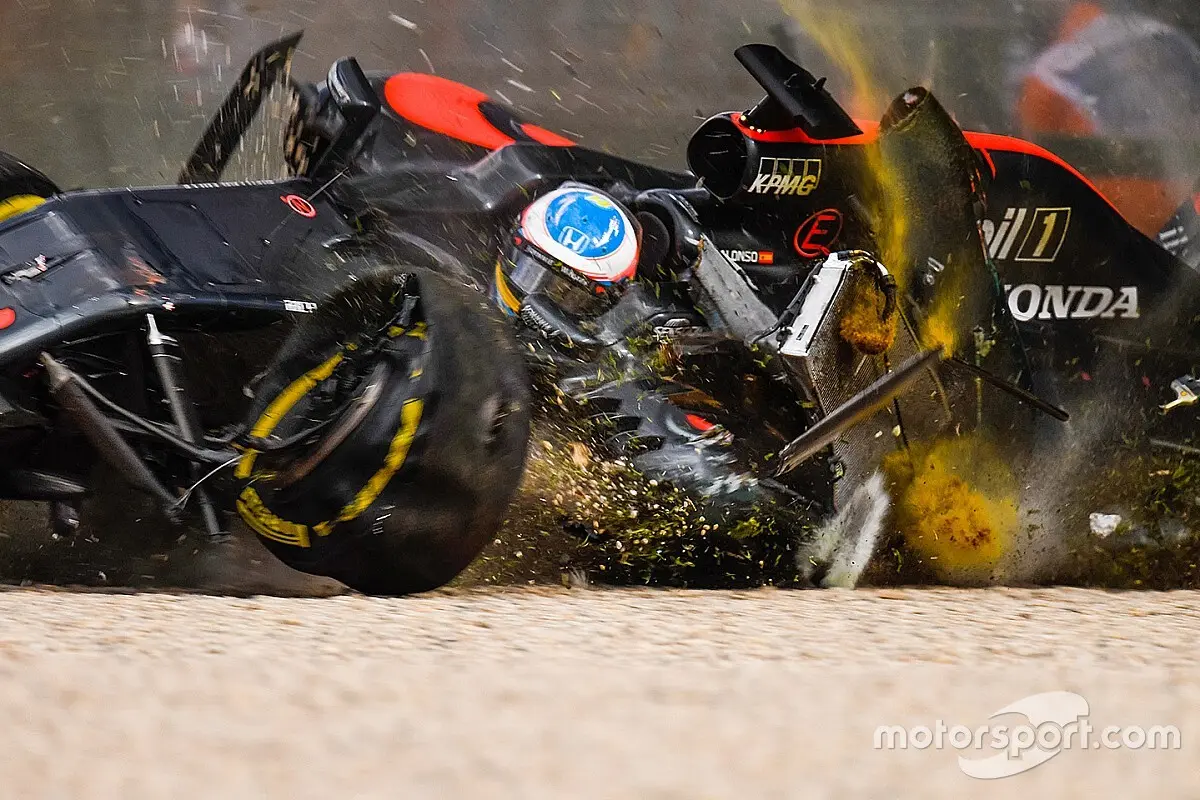 alonso ferrari accidente - Qué pasó en el accidente de Fernando Alonso