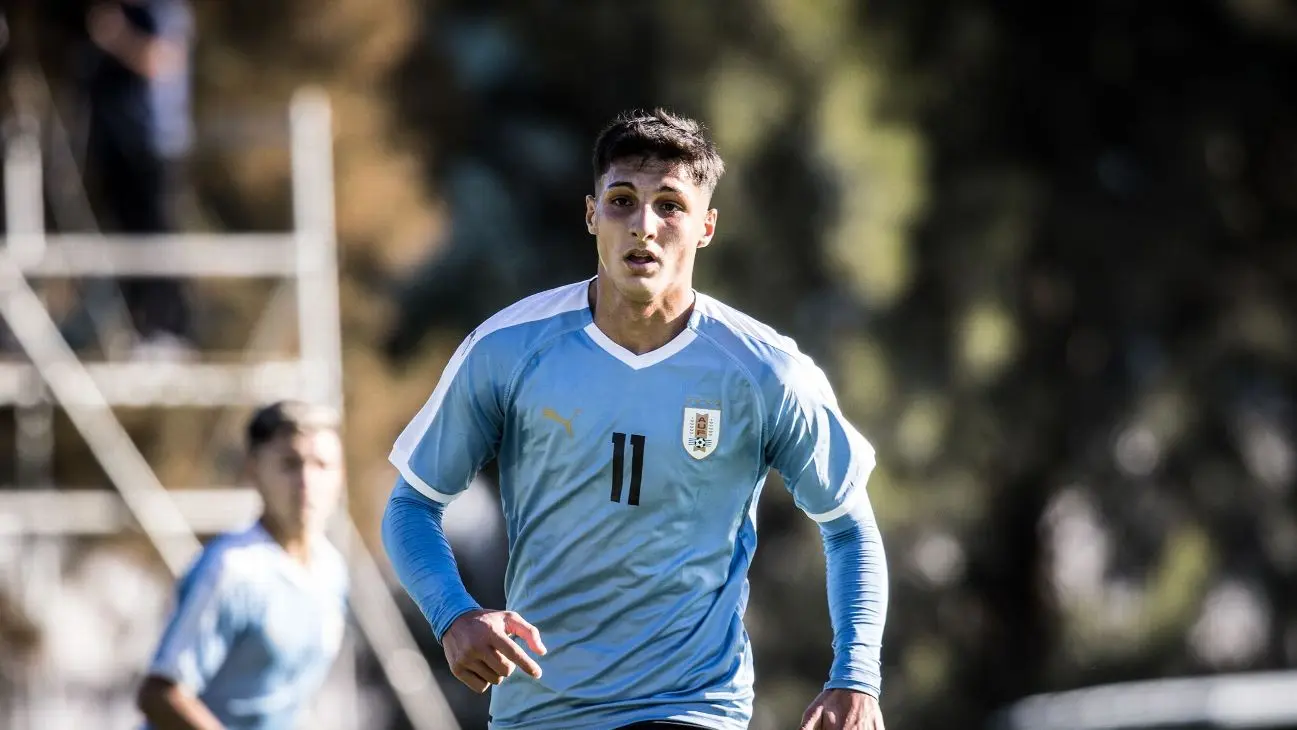 Andrés Ferrari Auna: El Futbolista Uruguayo que Destaca en España - Quién es Andrés Ferrari andres ferrari auna - Quién es Andrés Ferrari