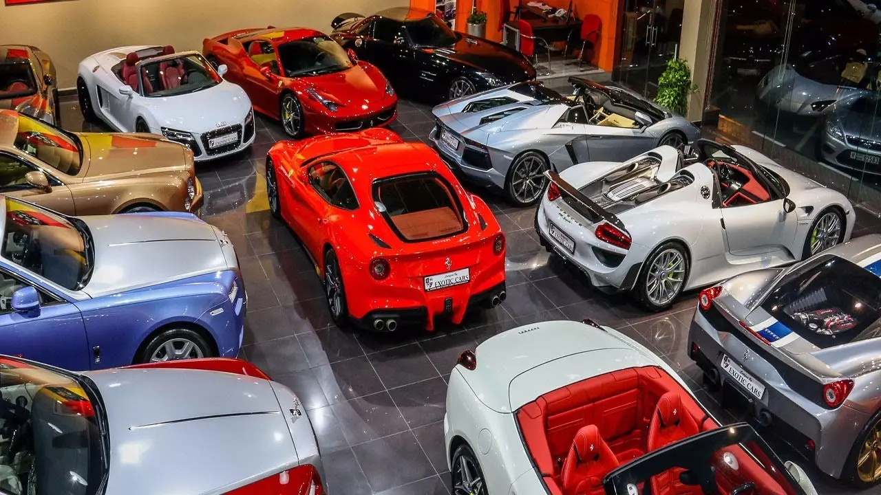 arabe coleccion de ferraris - Quién es Don Huayra ya que se dedica