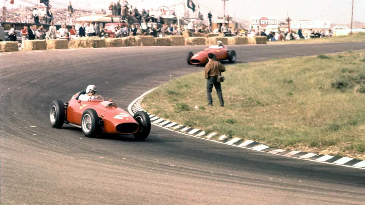 essere ferrari meaning - What does Ferrari call their fans