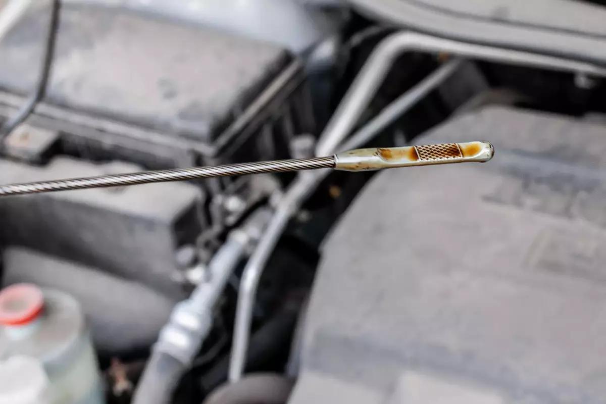 ferrari to much oil in car - What happens if you overfill the oil in a diesel engine